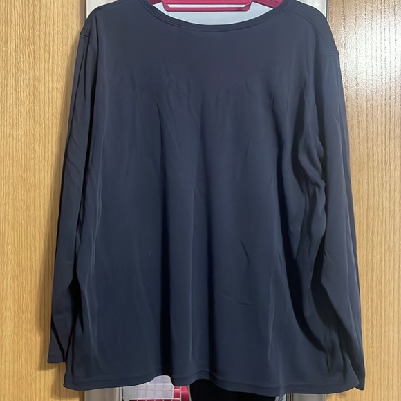 L.L Bean Women’s 2X black long sleeve base layer round neck FLAWS - Picture 7 of 11